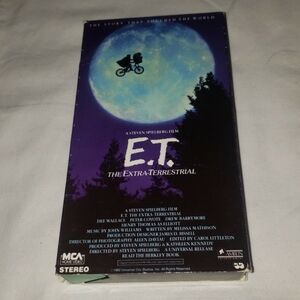 E.T. The Extra-Terrestrial VHS Tape